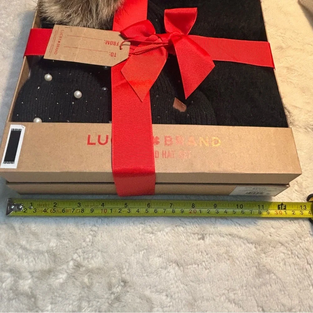 NEW Lucky Brand SET Black Scarf + Beanie Hat Tan Pom Pearls Sparkles Cozy Gift
